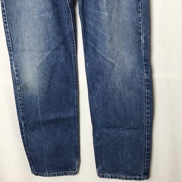 Vintage Levi's Men's Straight Jeans. (Tag says 40 but they measure at 38) - Picture 5 of 7
